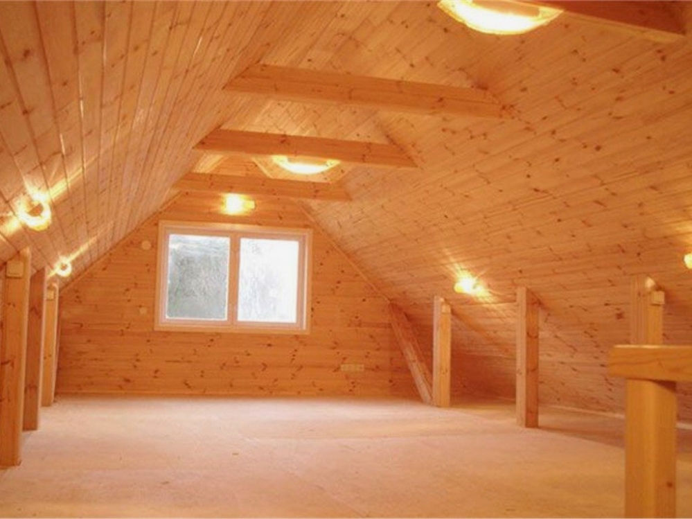 Чердак - самый уязвимый элемент деревянного дома